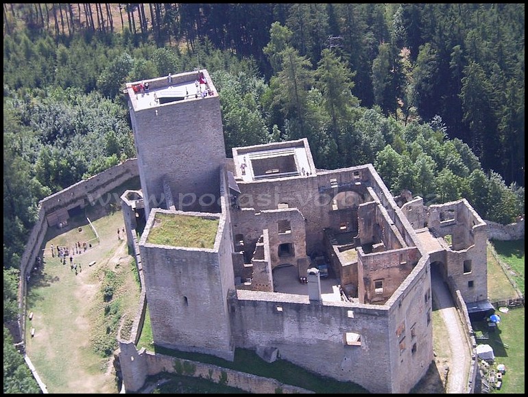 hrad Land�tejn