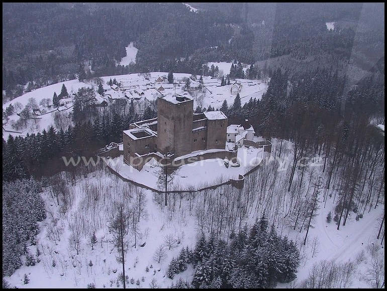 hrad Land�tejn
